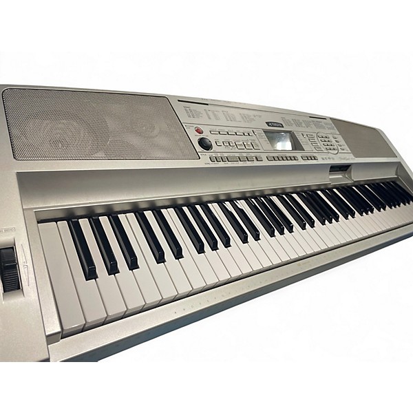 Used Yamaha DGX300 Portable Keyboard