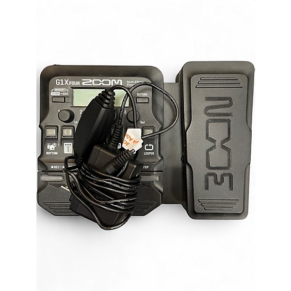 Used Zoom g1xfour Effect Processor