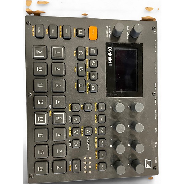 Used Elektron DIGITAKT II Synthesizer