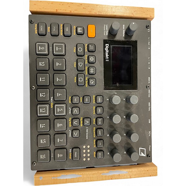 Used Elektron DIGITAKT II Synthesizer