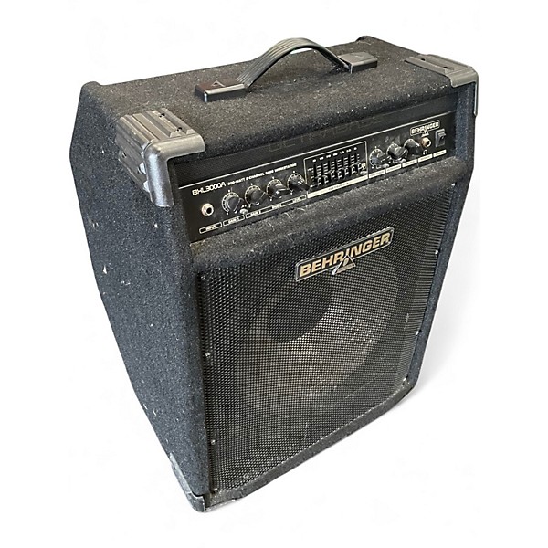 Used Behringer Ultrabass BXL3000A 300W 1x15 Bass Combo Amp