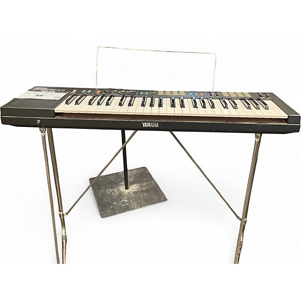 Used Yamaha psr11 Portable Keyboard