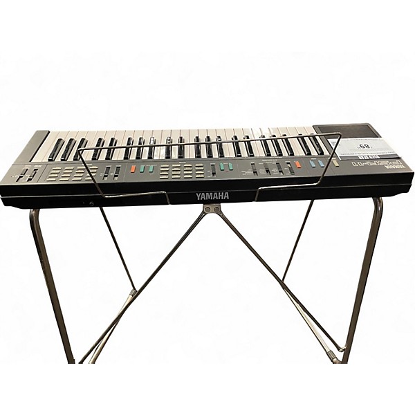 Used Yamaha psr11 Portable Keyboard
