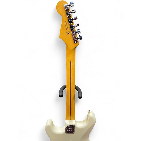 Used Fender American Professional II Stratocaster Alpine White Solid Body Electric Guitar