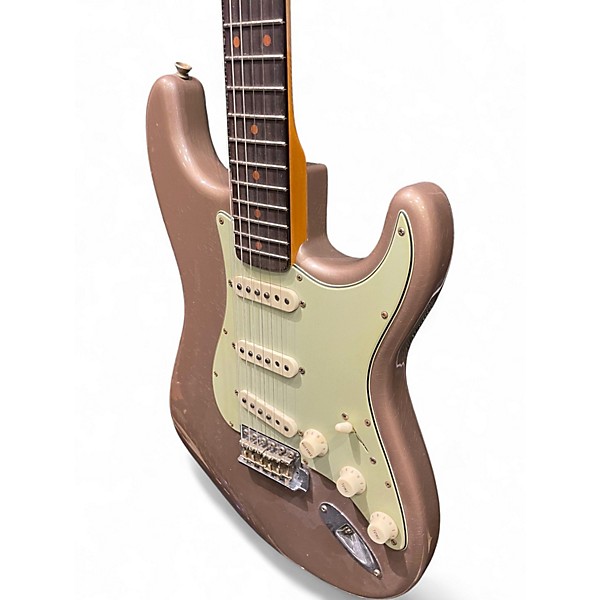 Used Fender Custom Shop 62 Journeyman Stratocaster Relic Aged Shoreline Gold Solid Body Electric Guitar