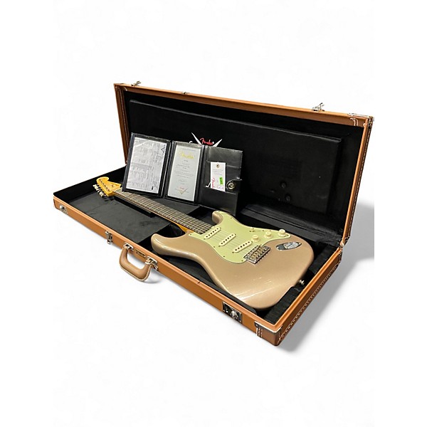 Used Fender Custom Shop 62 Journeyman Stratocaster Relic Aged Shoreline Gold Solid Body Electric Guitar