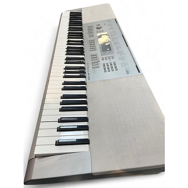 Used Casio WK225 76-Key Keyboard Workstation