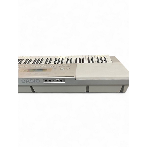 Used Casio WK225 76-Key Keyboard Workstation