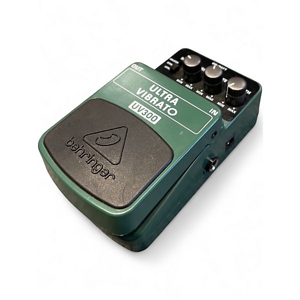 Used Behringer UV300 Ultra Vibrato Effect Pedal