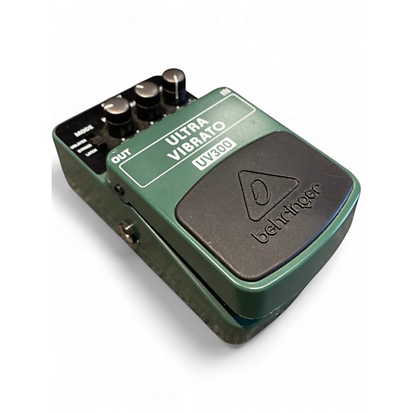 Used Behringer UV300 Ultra Vibrato Effect Pedal