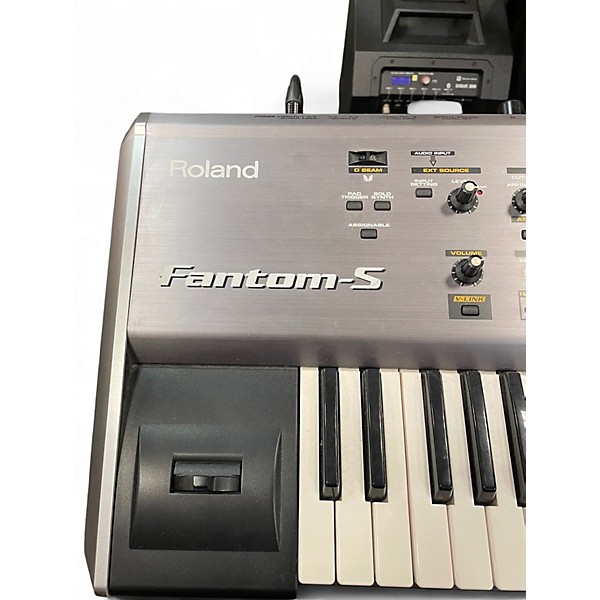 Used Roland Fantom-S 61 Keyboard Workstation