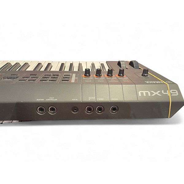 Used Yamaha MX49 49 Key Keyboard Workstation