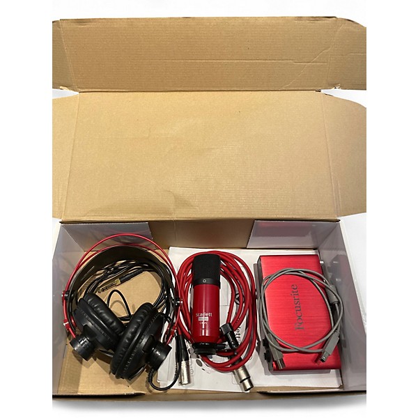 Used Focusrite 2i2 Studio Bundle