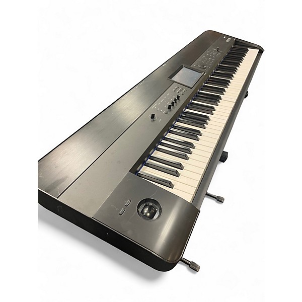 Used KORG Krome 88 Key Keyboard Workstation
