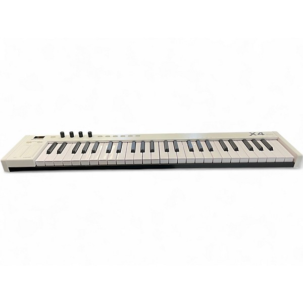 Used Midiplus X4 Mini Portable Keyboard