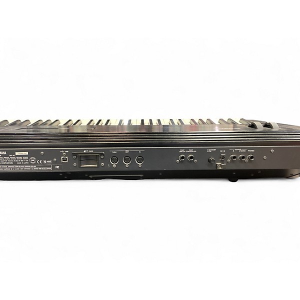 Used Yamaha S08 88 Key Synthesizer