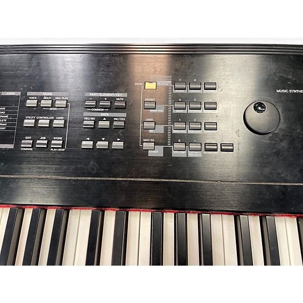 Used Yamaha S08 88 Key Synthesizer