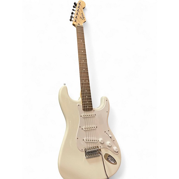 Used Squier Affinity Stratocaster White Solid Body Electric Guitar