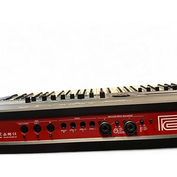 Used Roland Fantom 07 Keyboard Workstation