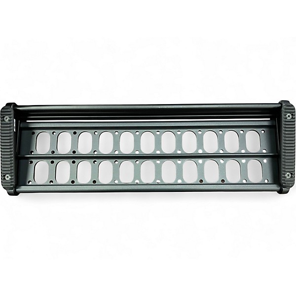Used Livewire PB200 Pedal Board