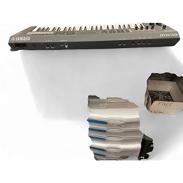 Used Yamaha MX49 49 Key Keyboard Workstation