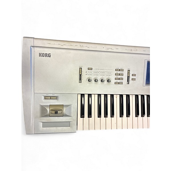 Used KORG Triton Classic 61 Key Keyboard Workstation