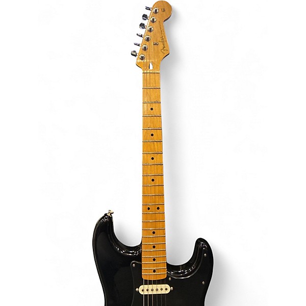 Used Fender Special Edition Standard Stratocaster Black Solid Body Electric Guitar