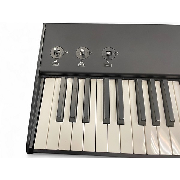 Used Studiologic SL73 Studio MIDI Controller