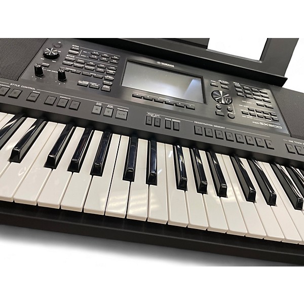 Used Yamaha PSRSX900 Keyboard Workstation