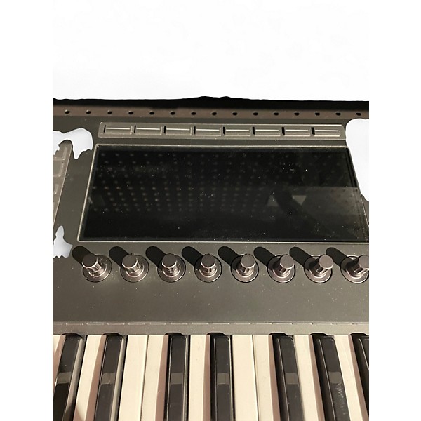 Used Native Instruments Kontrol S61 MKIII