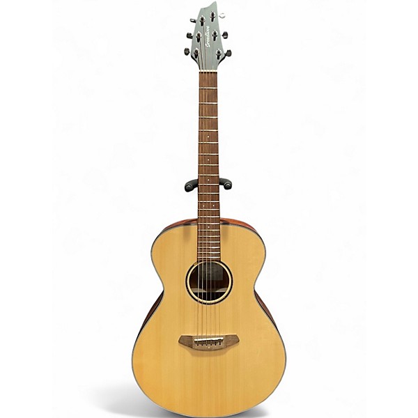 Used Breedlove Discovery Concert Natural Acoustic Guitar