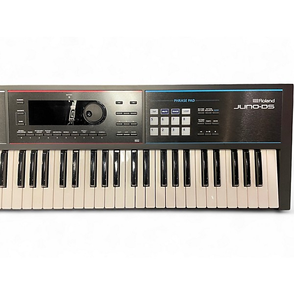 Used Roland JUNO DS61 Synthesizer