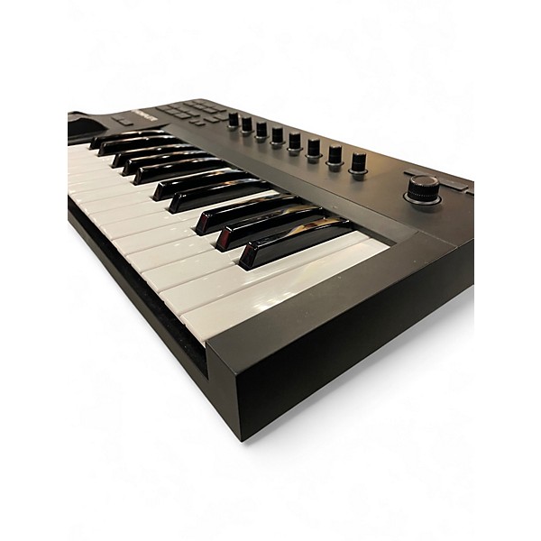 Used Native Instruments Komplete Kontrol A25 MIDI Controller
