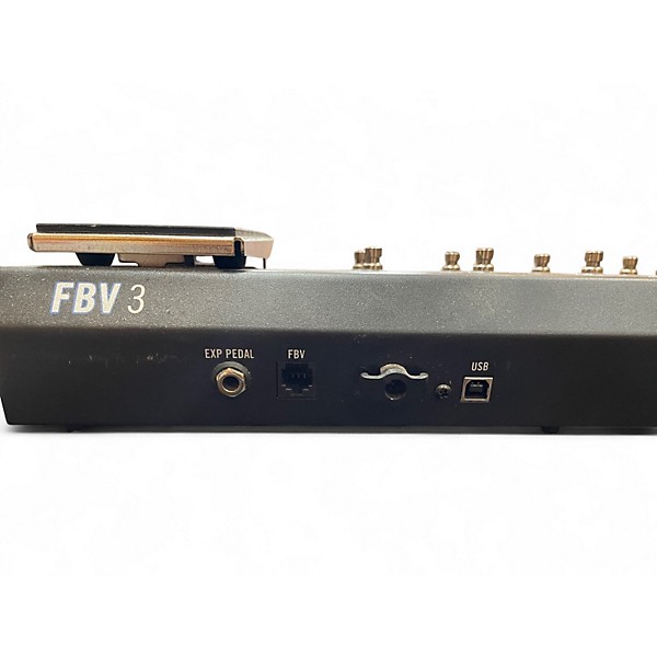 Used Line 6 FBV3 Pedal Board