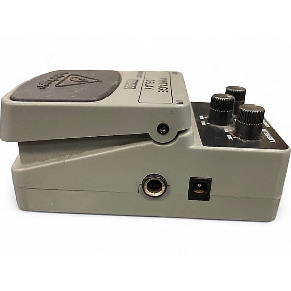 Used Behringer VD400 Vintage Delay Effect Pedal