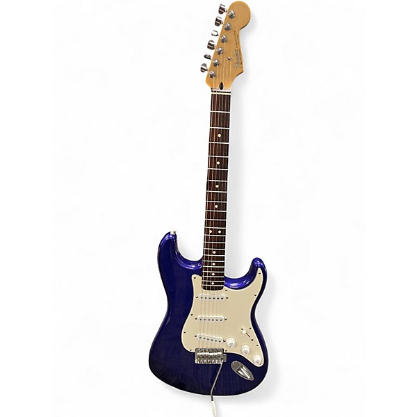 Used 2001 Fender Standard Stratocaster Midnight Wine Solid Body Electric Guitar