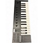Used Native Instruments Komplete Kontrol M32 MIDI Controller