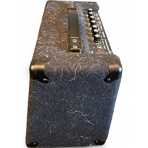 Used Roland KC-220 Keyboard Amp
