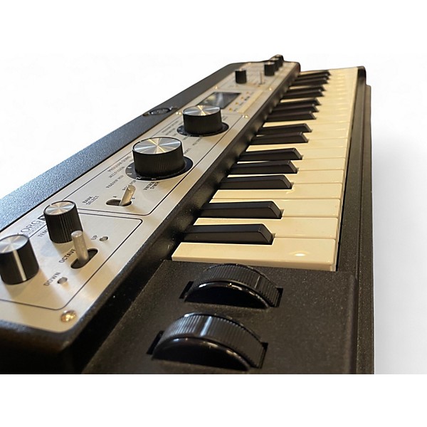 Used KORG Micro Korg XL 37 Key Synthesizer