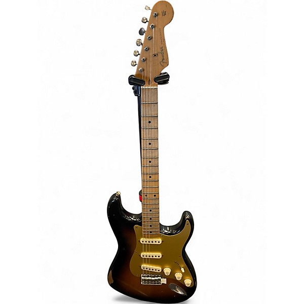 Used Fender Road Worn 1950S Stratocaster 2 Color Sunburst Solid Body Electric Guitar