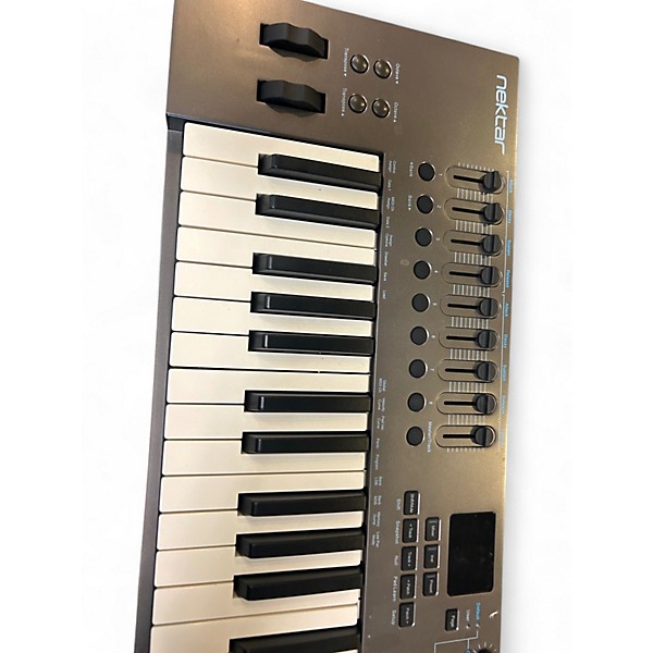 Used Nektar IMPACT LX49+