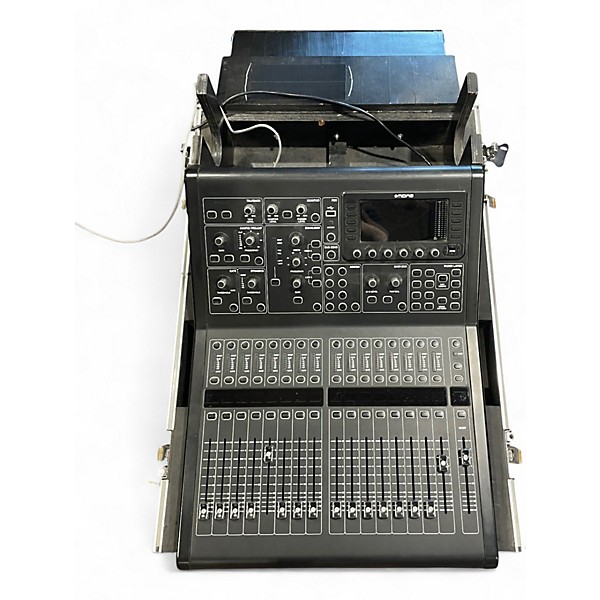 Used 2006 Midas M32R with road case Digital Mixer