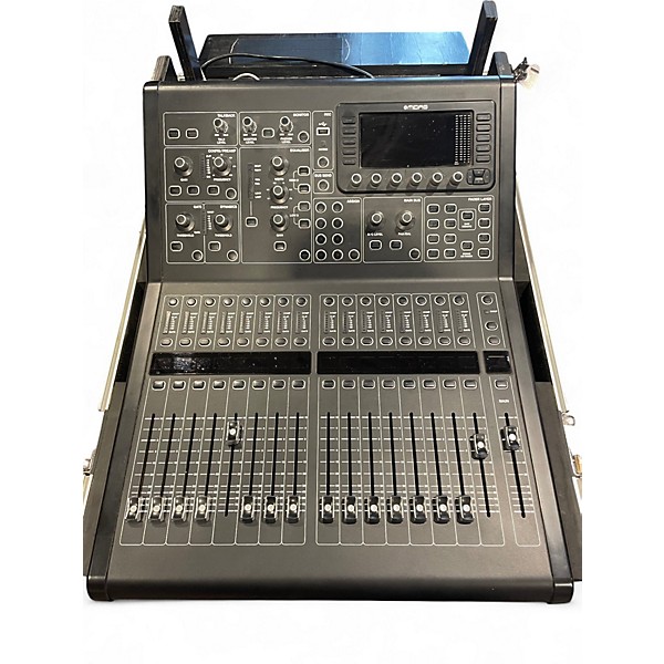 Used 2006 Midas M32R with road case Digital Mixer