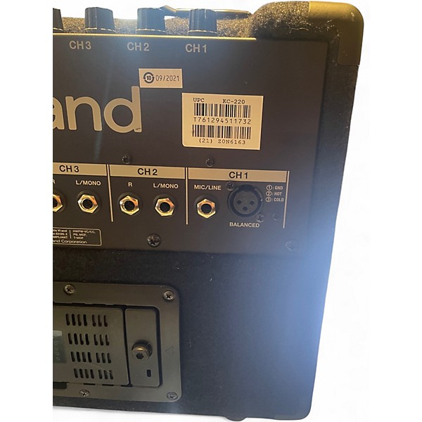 Used Roland KC-220 Keyboard Amp