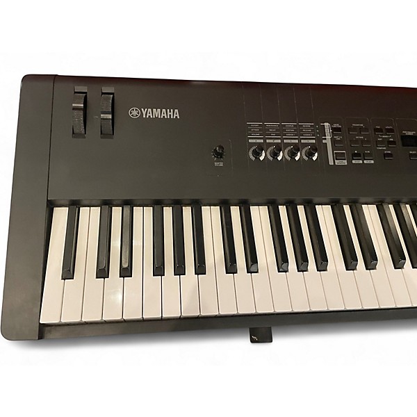Used Yamaha MX88BK Synthesizer