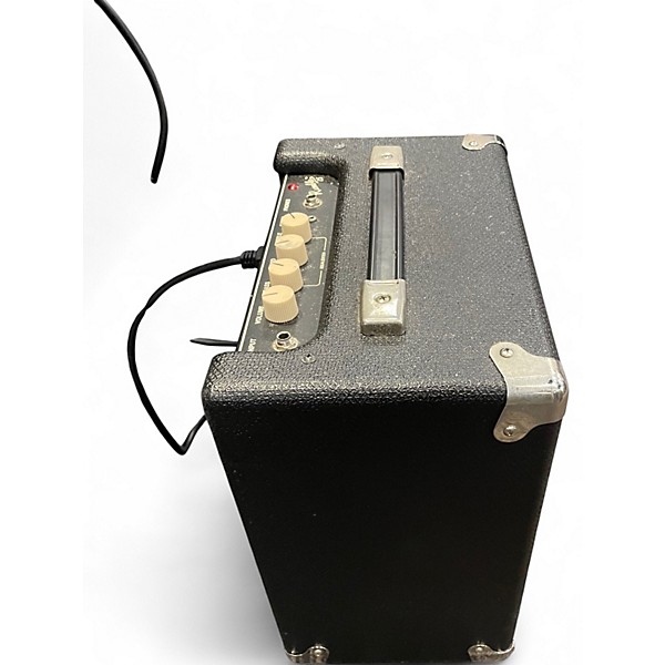 Used Fender Rumble 15 15W 1X8 Bass Combo Amp