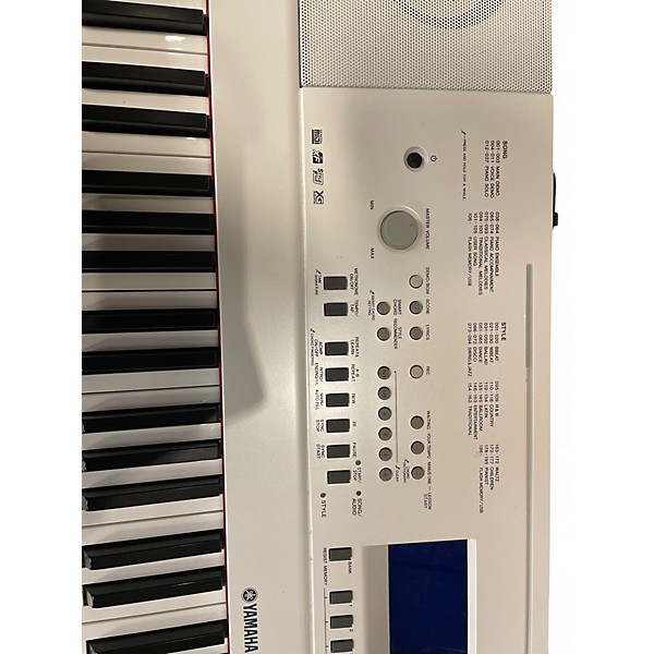 Used Yamaha DGX650 88 Key Portable Keyboard