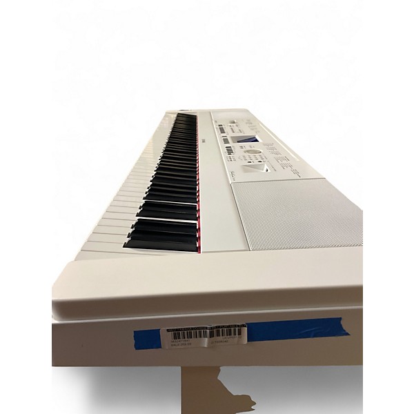 Used Yamaha DGX650 88 Key Portable Keyboard