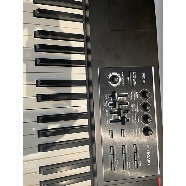 Used Roland DS88 Synthesizer