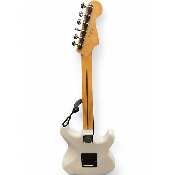 Used Fender PLAYER 2 WHITE Solid Body Electric Guitar